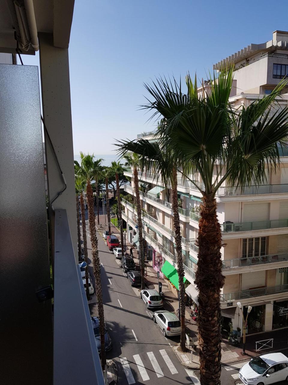 Residence Couleurs Soleil, Juan Les Pins Antibes Exterior photo